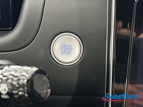 Used 2024 Hyundai Santa Cruz Limited image 32