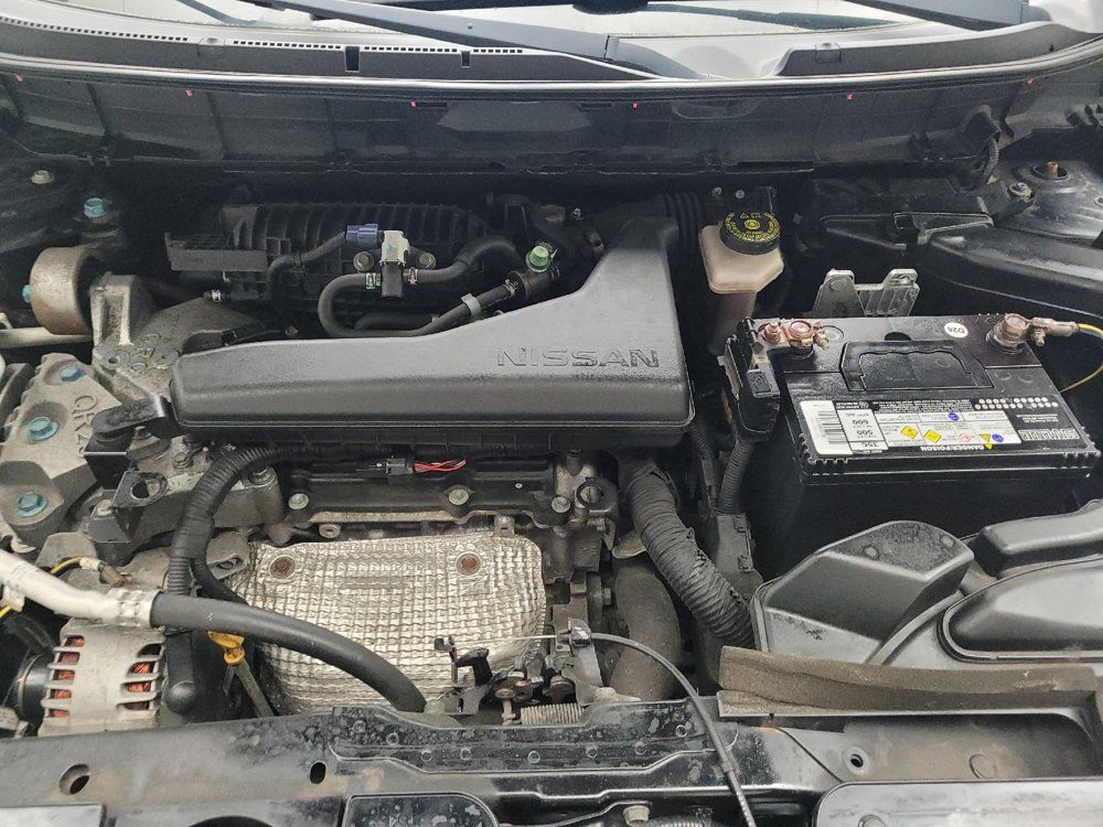 Used 2015 Nissan Rogue S AWD/4WD image 30