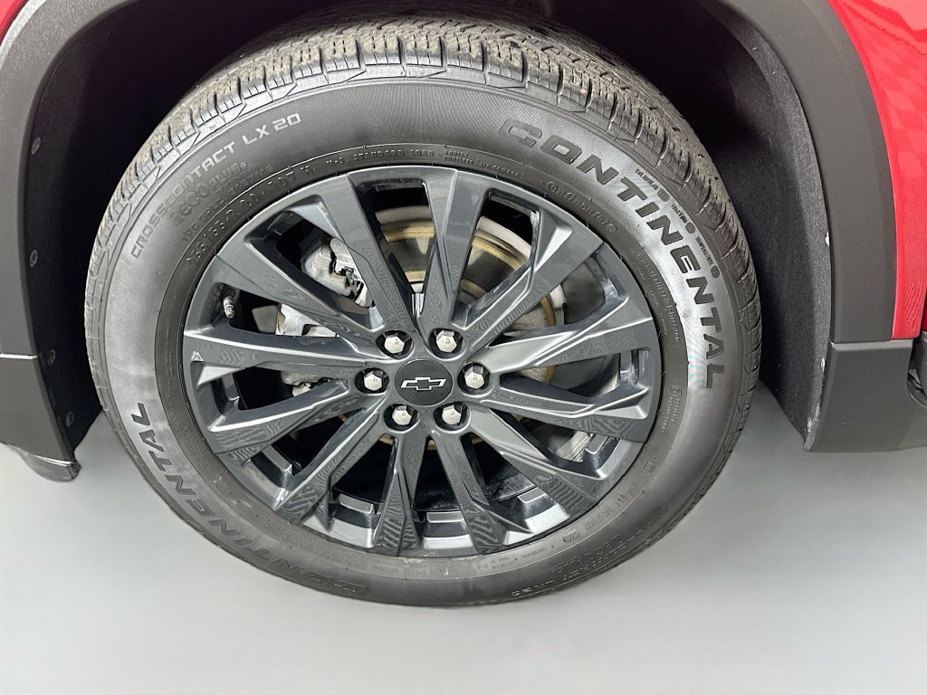 Used 2023 Chevrolet Traverse RS w/ LPO, Floor Liner Package AWD/4WD image 33