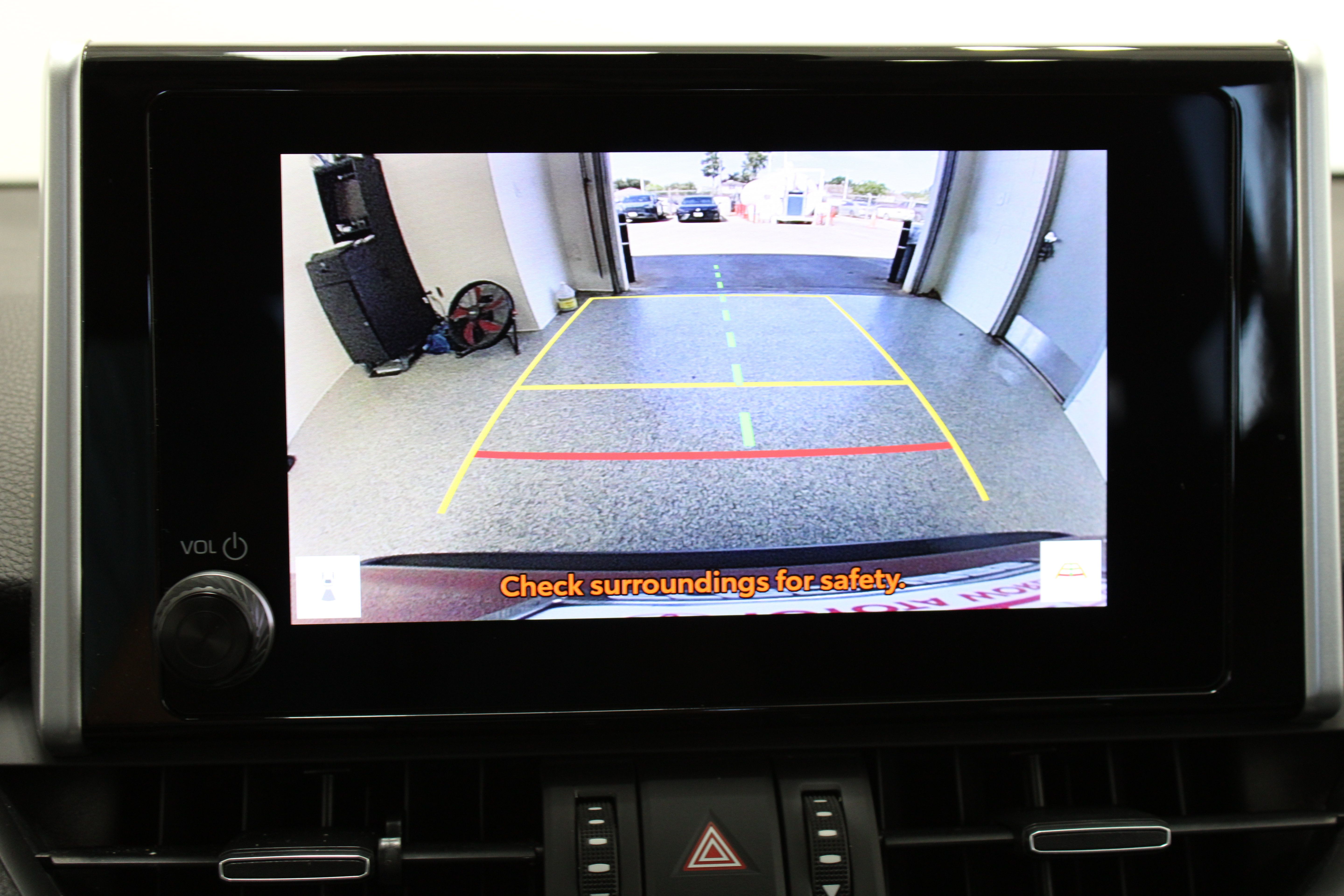 Used 2023 Toyota RAV4 XLE Premium AWD/4WD image 20