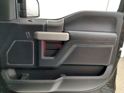 Used 2017 Ford F150 Lariat w/ Equipment Group 501A Mid AWD/4WD image 29