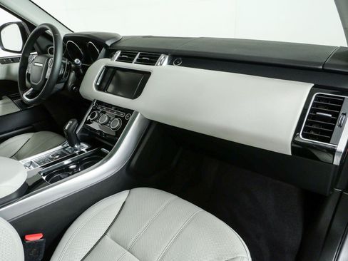 Used 2016 Land Rover Range Rover Sport Supercharged AWD/4WD image 24