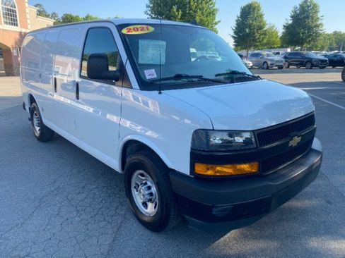 Used 2021 Chevrolet Express 2500 RWD image 8