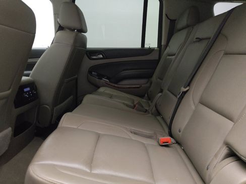 Used 2020 Chevrolet Suburban Premier AWD/4WD image 18