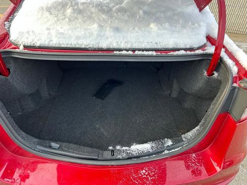 Used 2020 Ford Fusion SE w/ Equipment Group 151A image 19