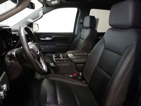 Certified 2025 GMC Sierra 1500 SLT image 15