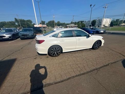 Used 2024 Honda Civic EX image 16