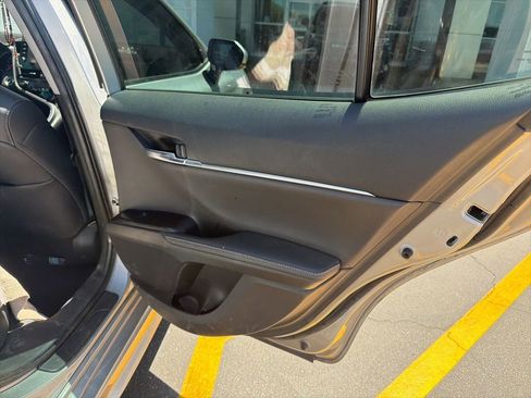 Used 2022 Toyota Camry XSE w/ Carpet Mat Package (TMS) FWD image 10