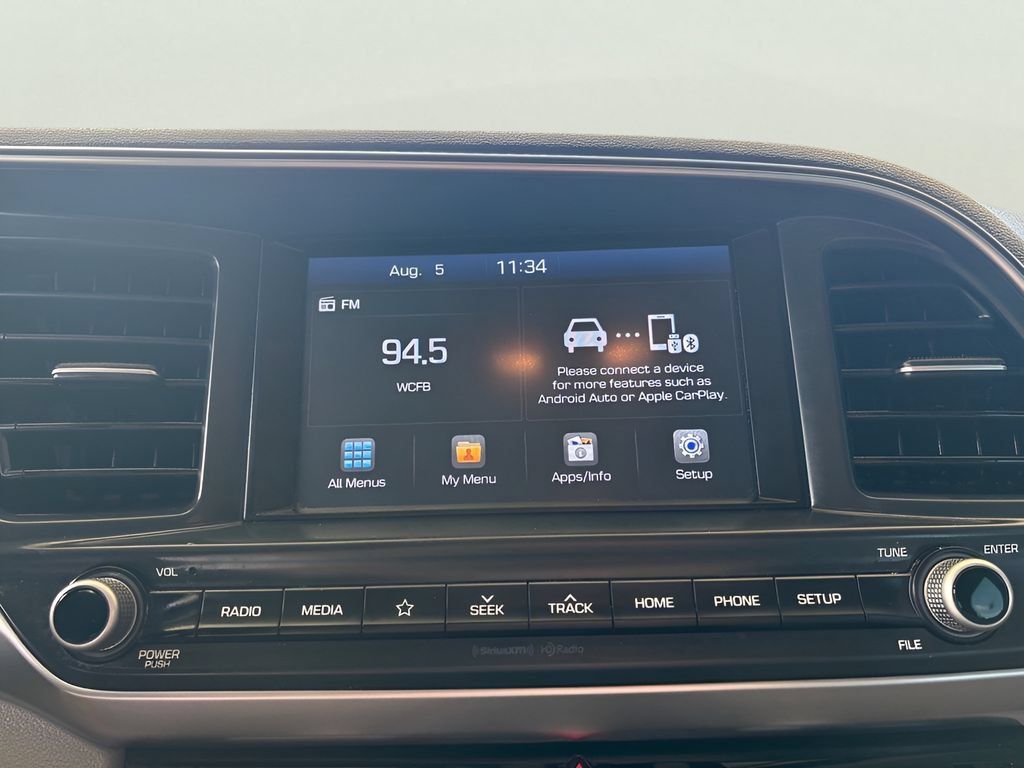 Used 2020 Hyundai Elantra SEL FWD image 16