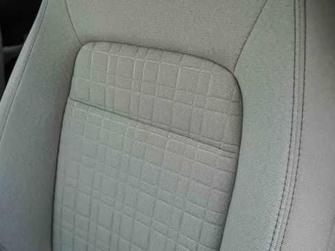 New 2026 Honda HR-V LX image 28