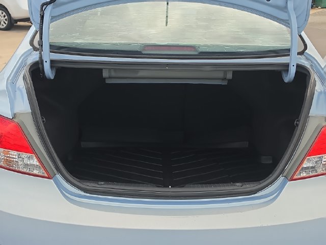 Used 2012 Hyundai Accent GLS FWD image 6