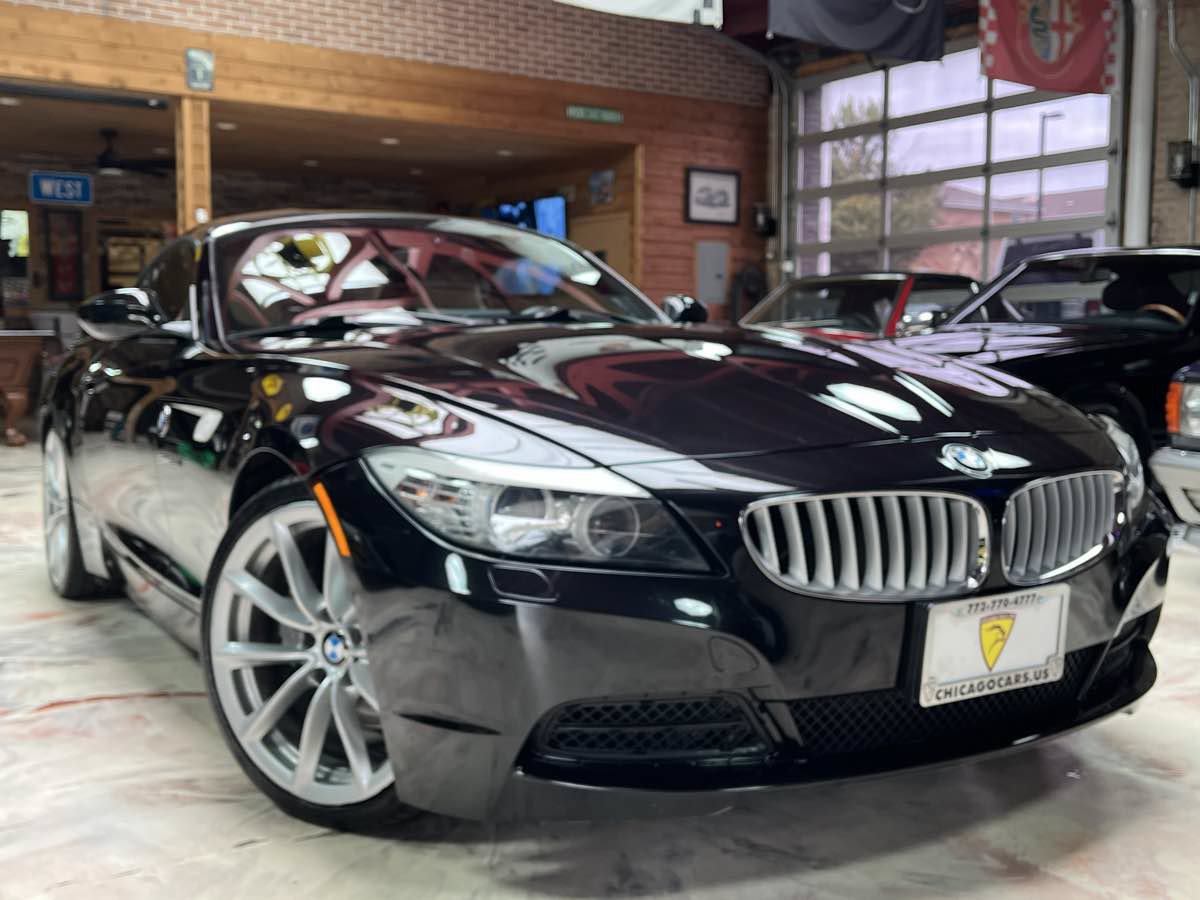 Used 2013 BMW Z4 sDrive35i RWD image 4