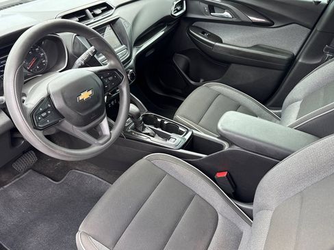 Used 2021 Chevrolet TrailBlazer LS FWD image 5
