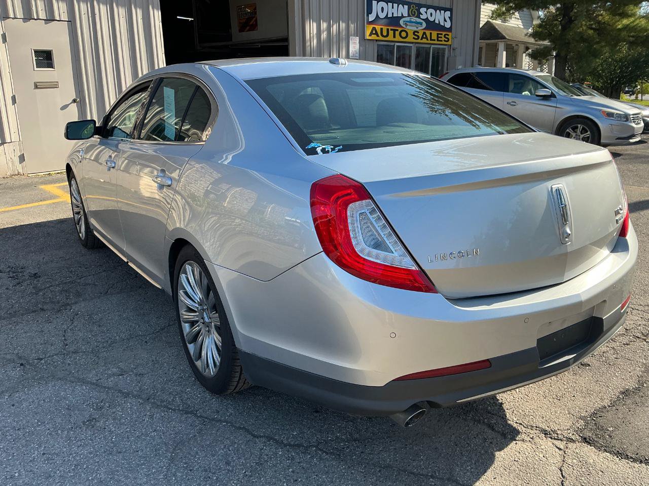 Used 2013 Lincoln MKS AWD image 6