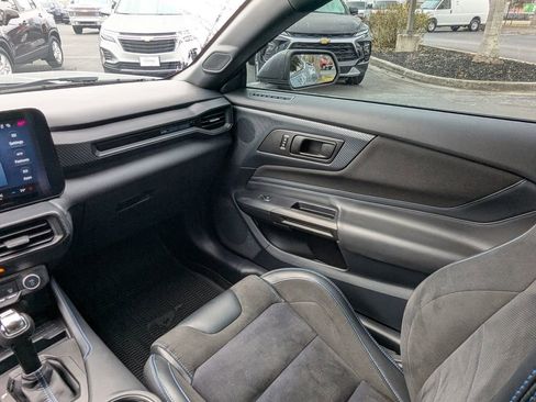 Used 2024 Ford Mustang Dark Horse image 12
