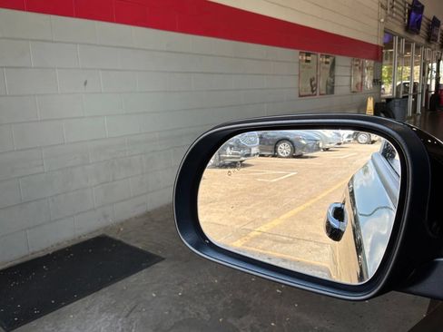 Used 2025 Kia Soul FWD image 18