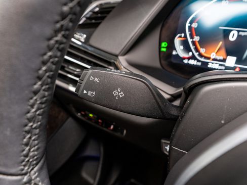 Used 2022 BMW X5 xDrive40i w/ M Sport Package image 30