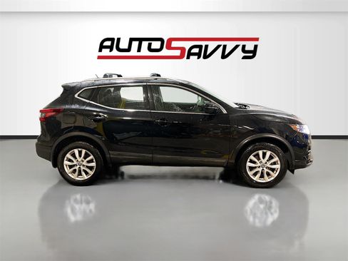 Used 2020 Nissan Rogue Sport SV image 8