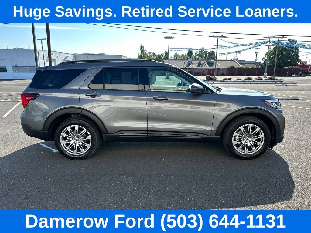 Used 2026 Ford Explorer Active w/ Active Comfort Package AWD/4WD image 8