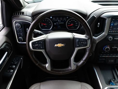 Used 2020 Chevrolet Silverado 1500 LTZ w/ LTZ Premium Package image 11