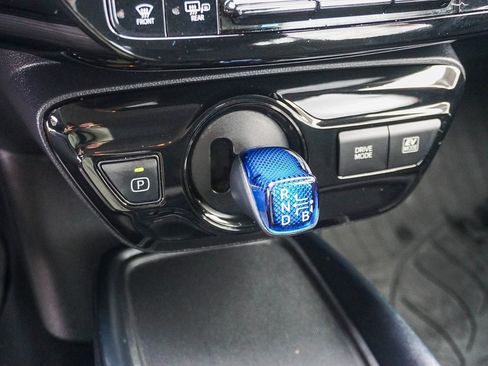 Used 2019 Toyota Prius LE w/ Carpet Mat Package image 22