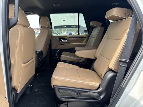 Used 2024 Chevrolet Tahoe Premier image 19