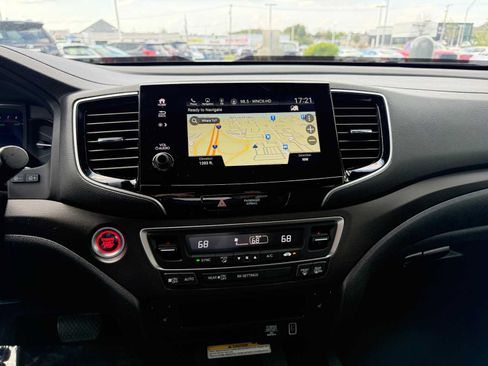 Used 2022 Honda Passport TrailSport image 26