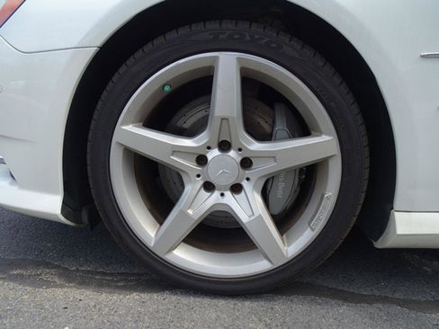 Used 2013 Mercedes-Benz SL 550 image 5