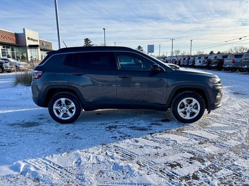 Certified 2023 Jeep Compass Latitude image 2