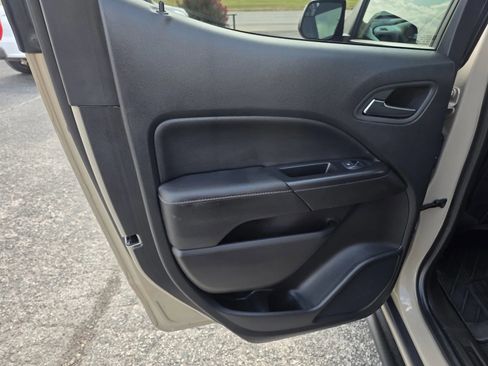 Used 2022 GMC Canyon AT4 AWD/4WD image 12