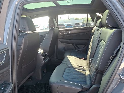 New 2026 Volkswagen Atlas Cross Sport SEL Premium R-Line image 5