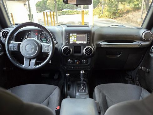 Used 2017 Jeep Wrangler Unlimited Sport w/ Connectivity Group image 21