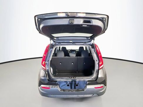 Used 2021 Kia Soul S image 29