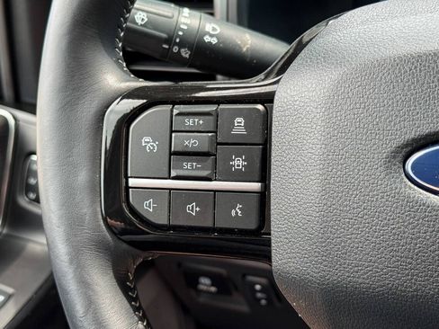 Used 2024 Ford F150 Lightning Platinum AWD/4WD image 37