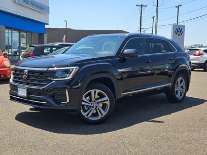 New 2024 Volkswagen Atlas Cross Sport SEL R-Line