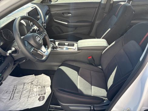 New 2025 Nissan Sentra SR image 15