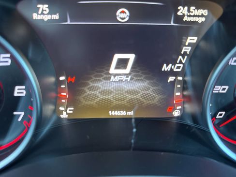 Used 2015 Dodge Charger SXT w/ AWD Premium Group image 31