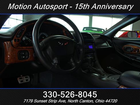 Used 2004 Chevrolet Corvette Coupe w/ Preferred Equipment Group RWD image 19