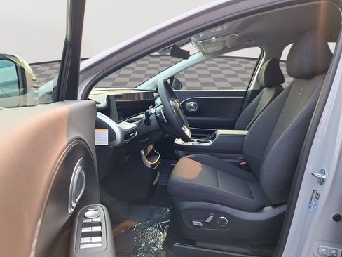 New 2026 Hyundai Ioniq 9 SE AWD/4WD image 12