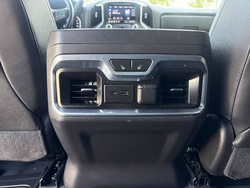 Used 2021 GMC Sierra 1500 AT4 w/ Technology Package AWD/4WD image 12