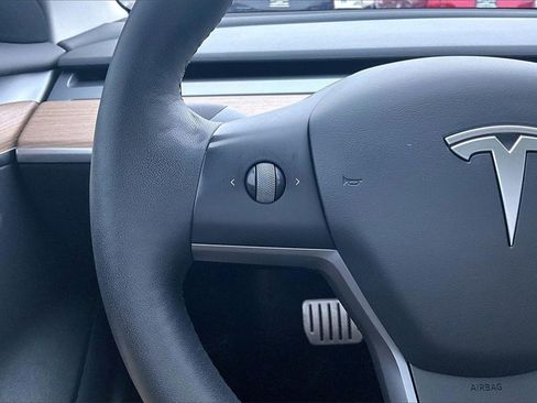 Used 2022 Tesla Model 3 Performance image 18