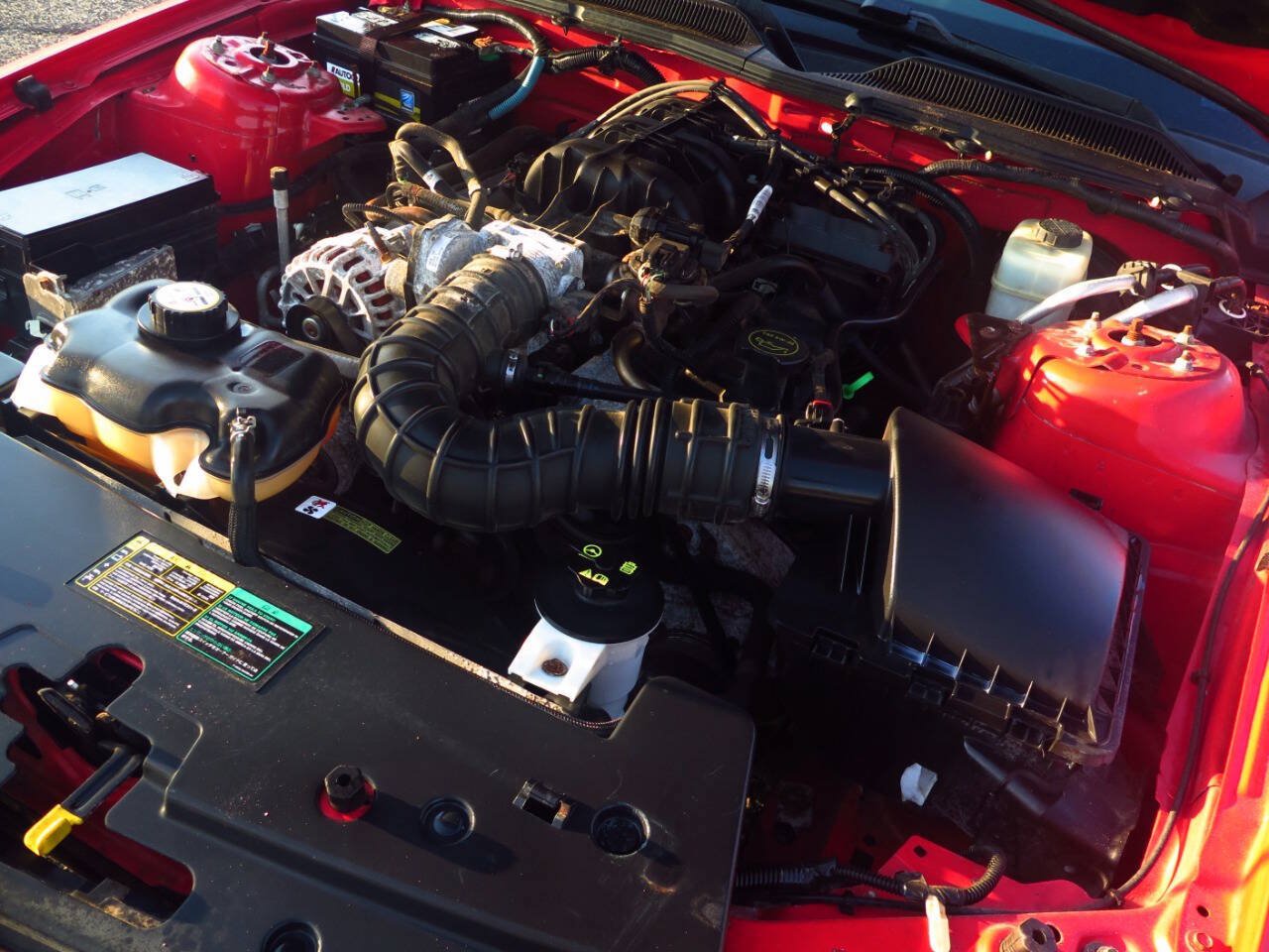 Used 2005 Ford Mustang Convertible RWD image 32