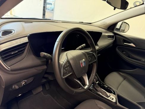 Used 2025 Buick Encore GX Preferred AWD/4WD image 12