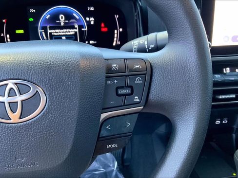 Used 2026 Toyota Camry LE image 24