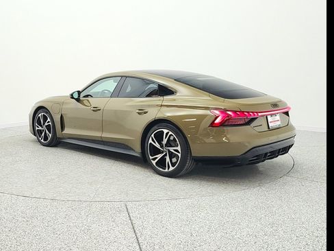 Used 2024 Audi e-tron GT Premium Plus image 8