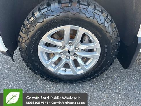 Used 2020 Chevrolet Silverado 1500 RST AWD/4WD image 9