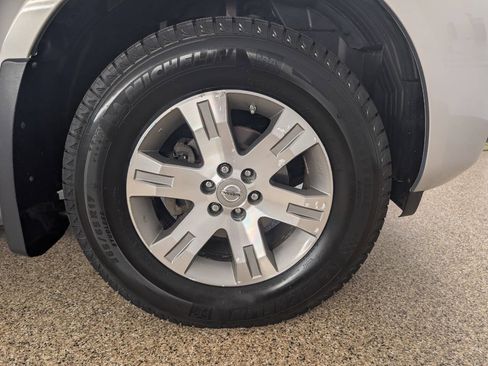 Used 2011 Nissan Pathfinder S AWD/4WD image 20
