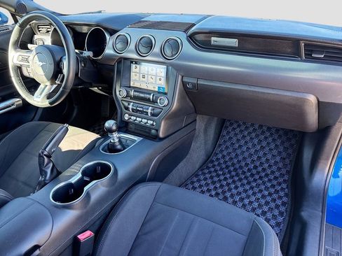 Used 2018 Ford Mustang Convertible w/ Equipment Group 101A image 27