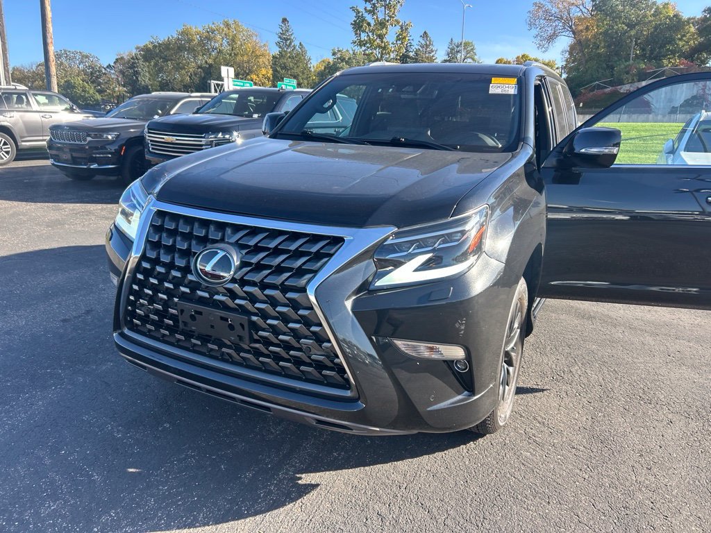 Used 2022 Lexus GX 460 Premium w/ Premium Package AWD/4WD image 8