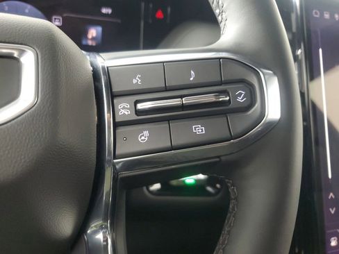 Used 2025 GMC Yukon Denali image 26